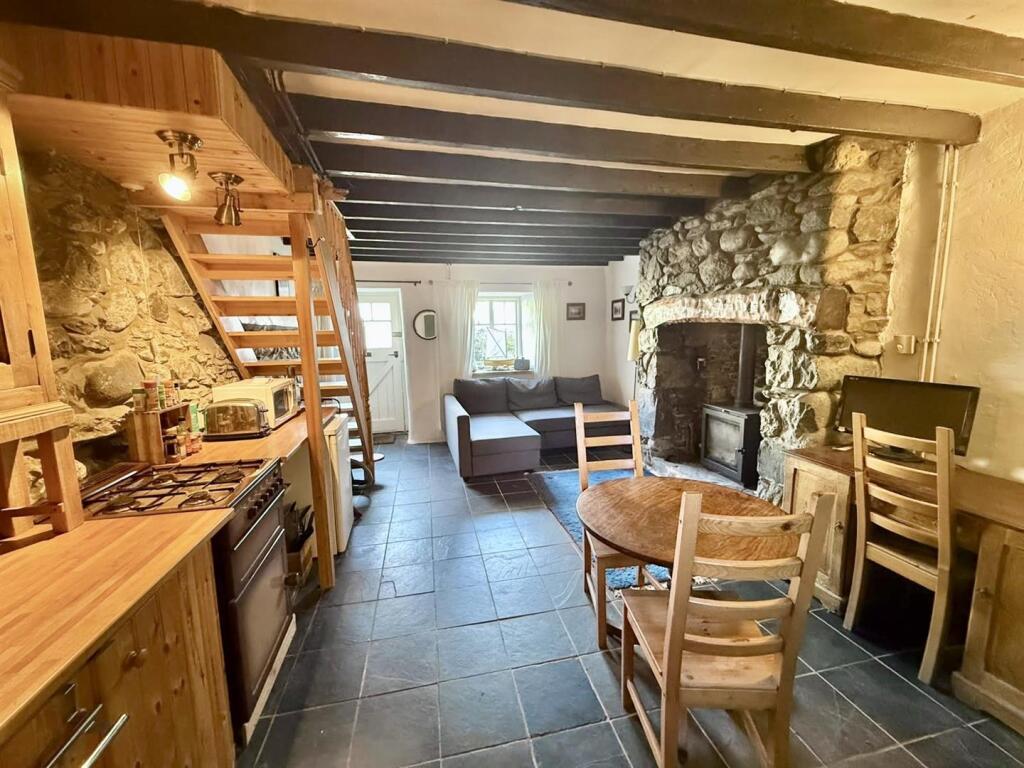 House in Rowen, Caerhun - View 4