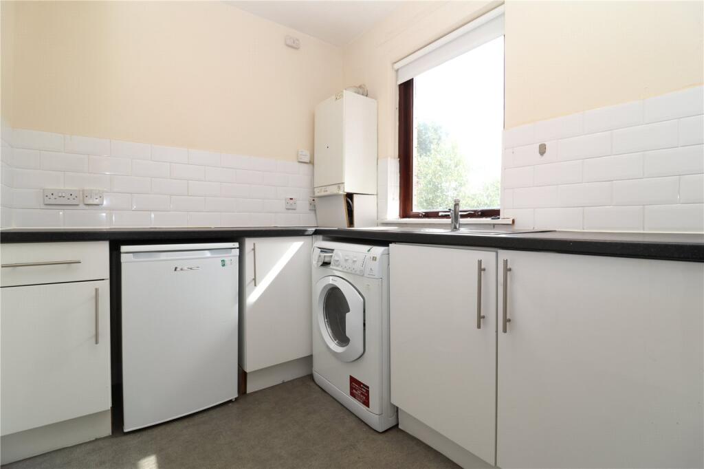 Apartment in Paisley - More