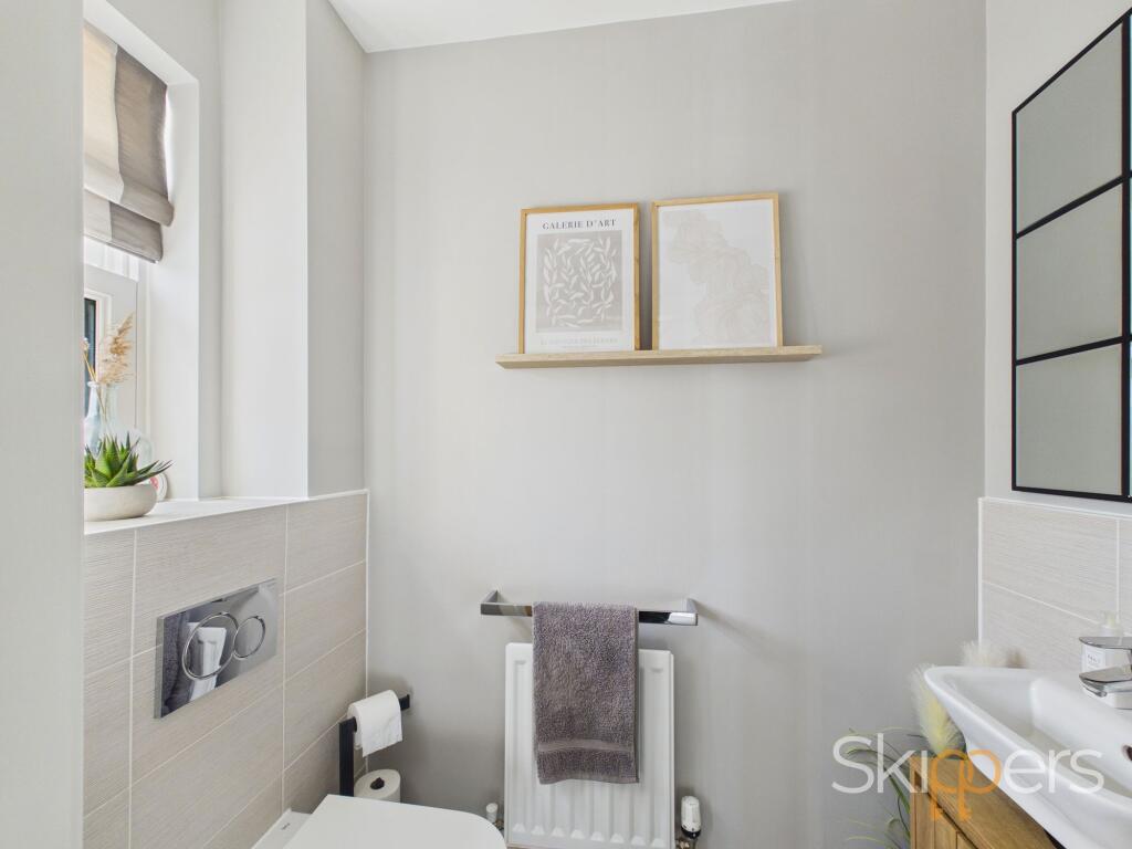 House in Tonbridge - More