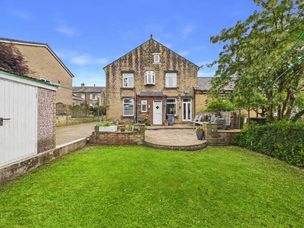Main image of property: 169 REINWOOD ROAD, HUDDERSFIELD