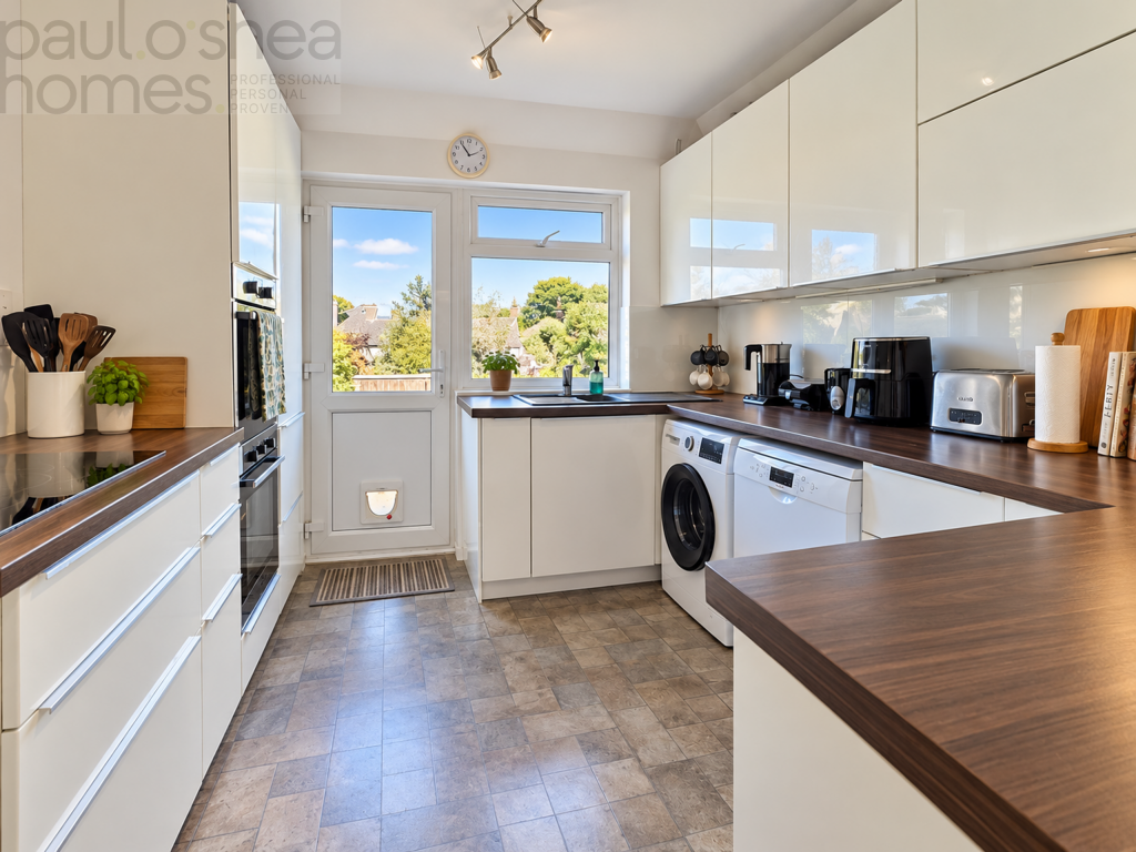 Main image of property: Kendall Avenue, Sanderstead, CR2 0NH