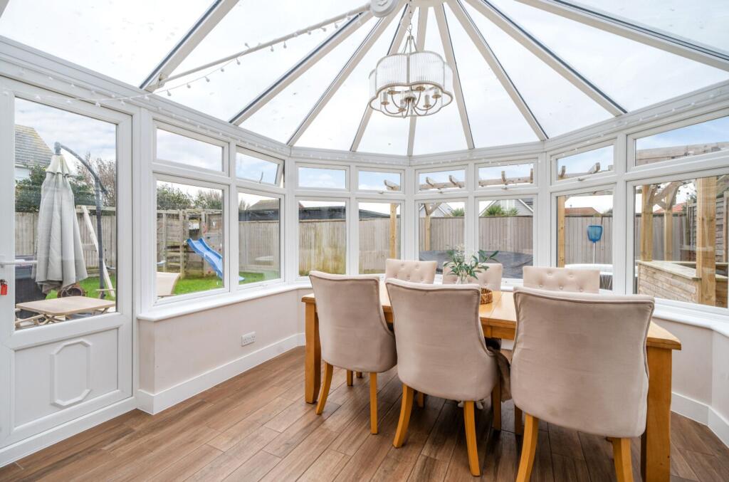 House in Chichester, East Wittering - View 4