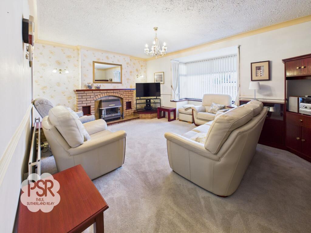 Meadowside, Disley, SK12 photo 2