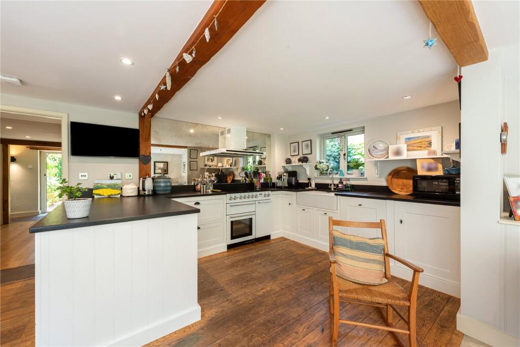 House in East Hampshire, East Meon - View 5
