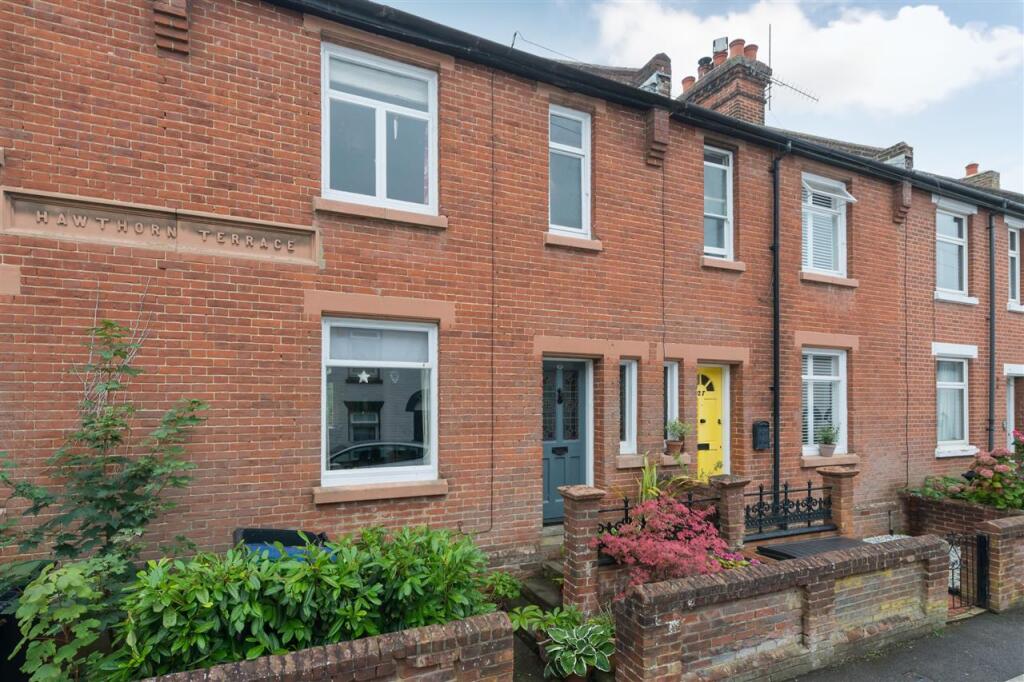 3-bed terraced on Prospect Place, Canterbury, £300,000