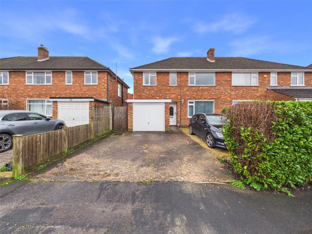 Main image of property: Oakwood Drive, Hucclecote, Gloucester, Gloucestershire, GL3