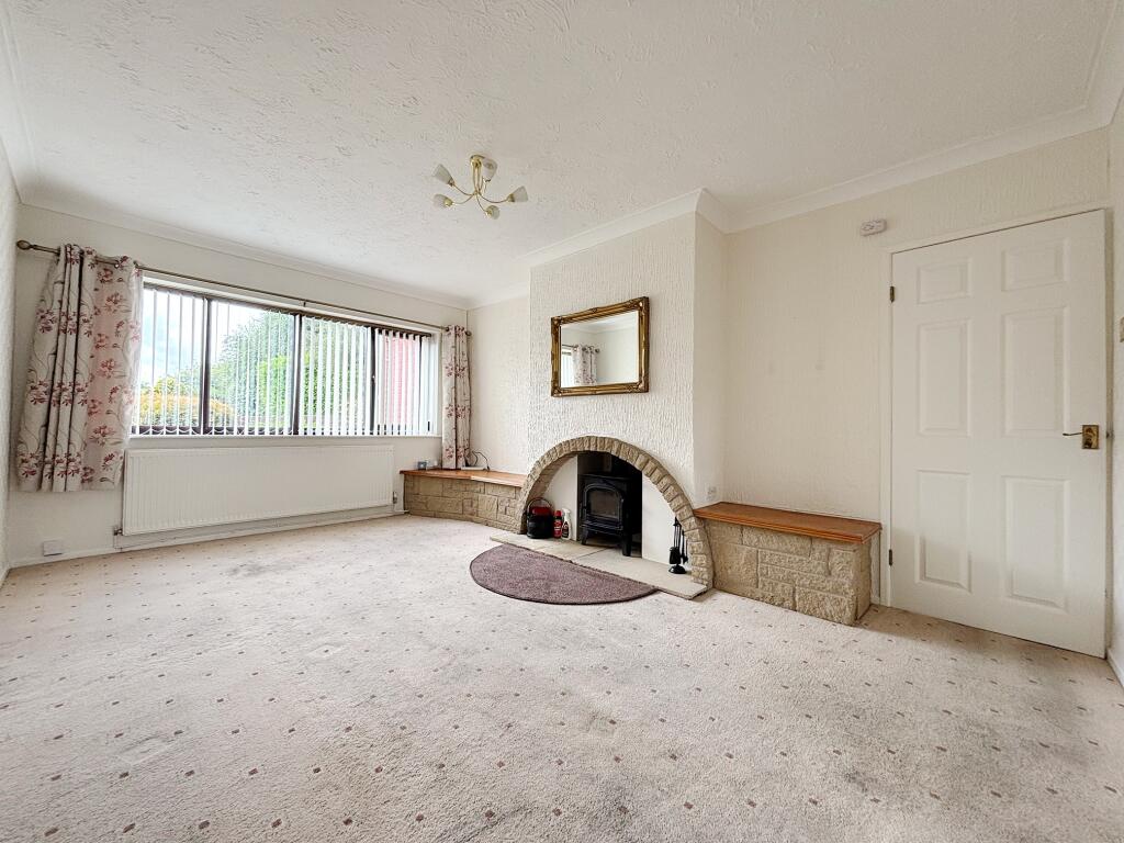Thornhill Road, Garswood, Wigan, WN4 0SR photo 3