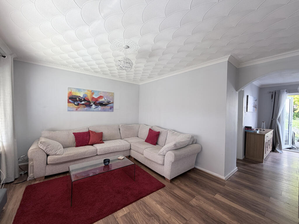 Marlborough Close, Llantwit Fardre, Pontypridd, Rhondda Cynon Taf photo 4
