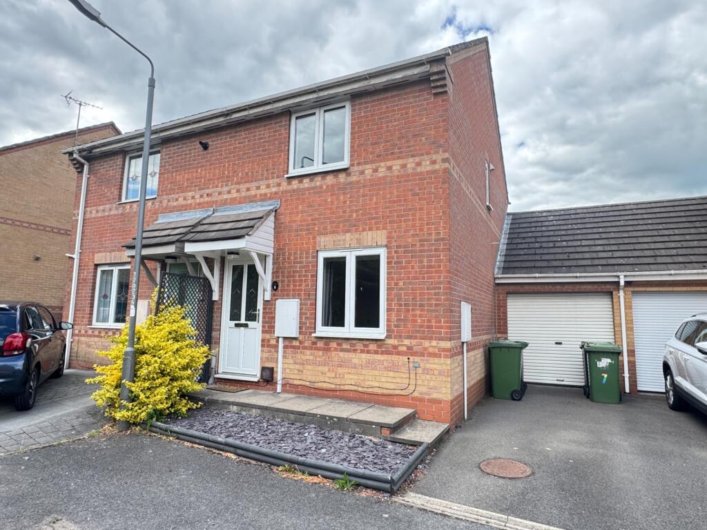 Main image of property: Pinewood Close, Alfreton, DE55