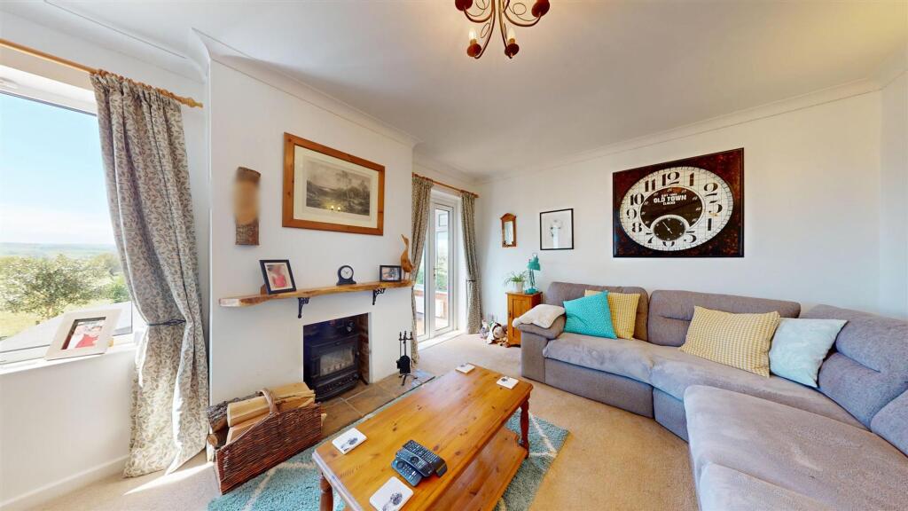 House in Llandudno, Llanbedr Dyffryn Clwyd - More