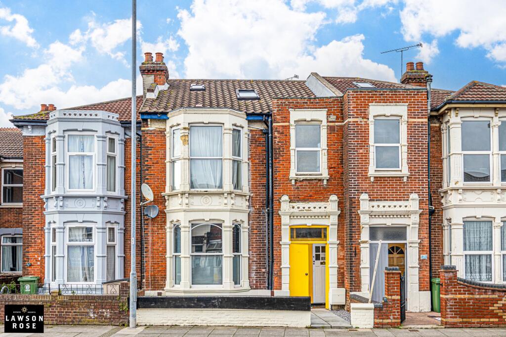 3-bed flat on Milton Road, Portsmouth, PO3, £215,000
