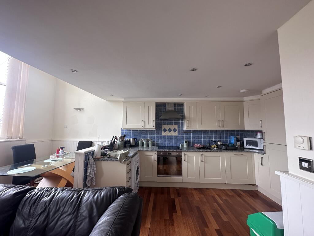 House in Plymouth - View 4