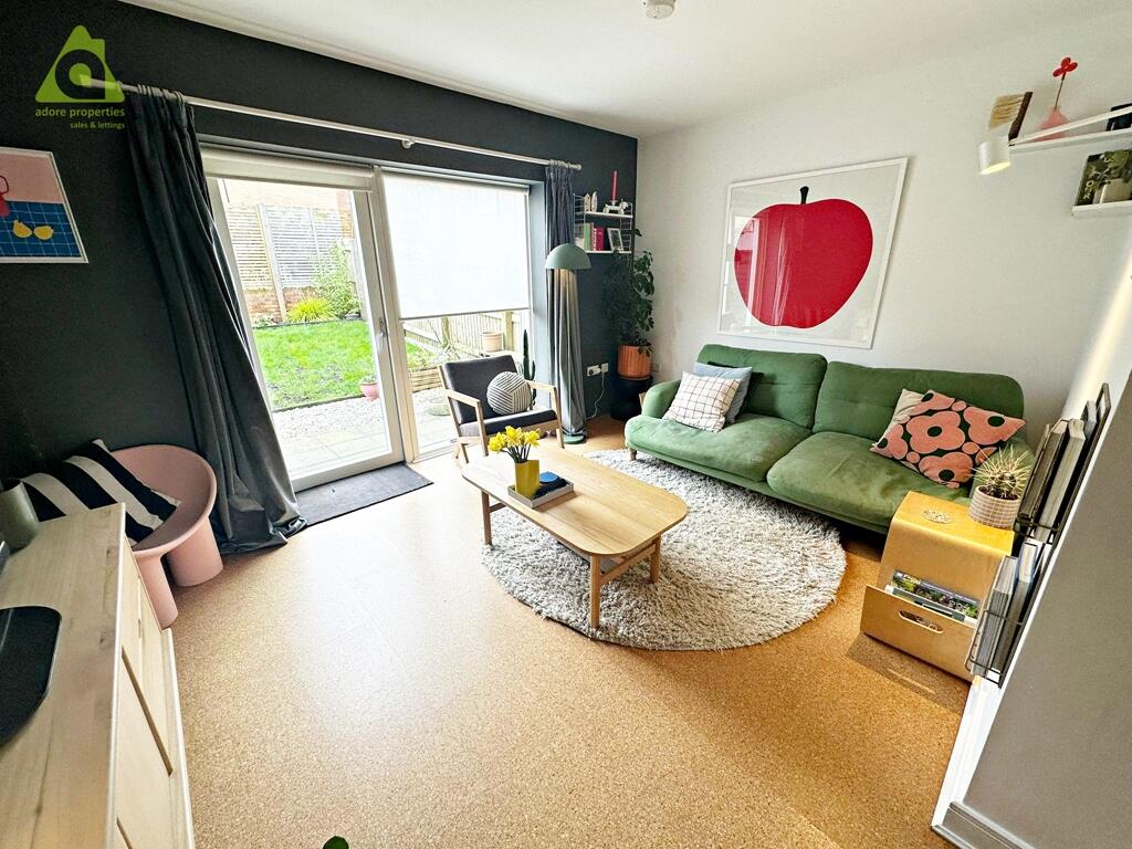 Winterbourne Drive, Westhoughton, BL5 3DT photo 3
