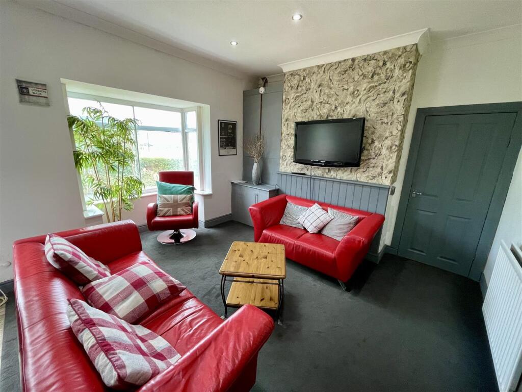House in Darlington - View 2