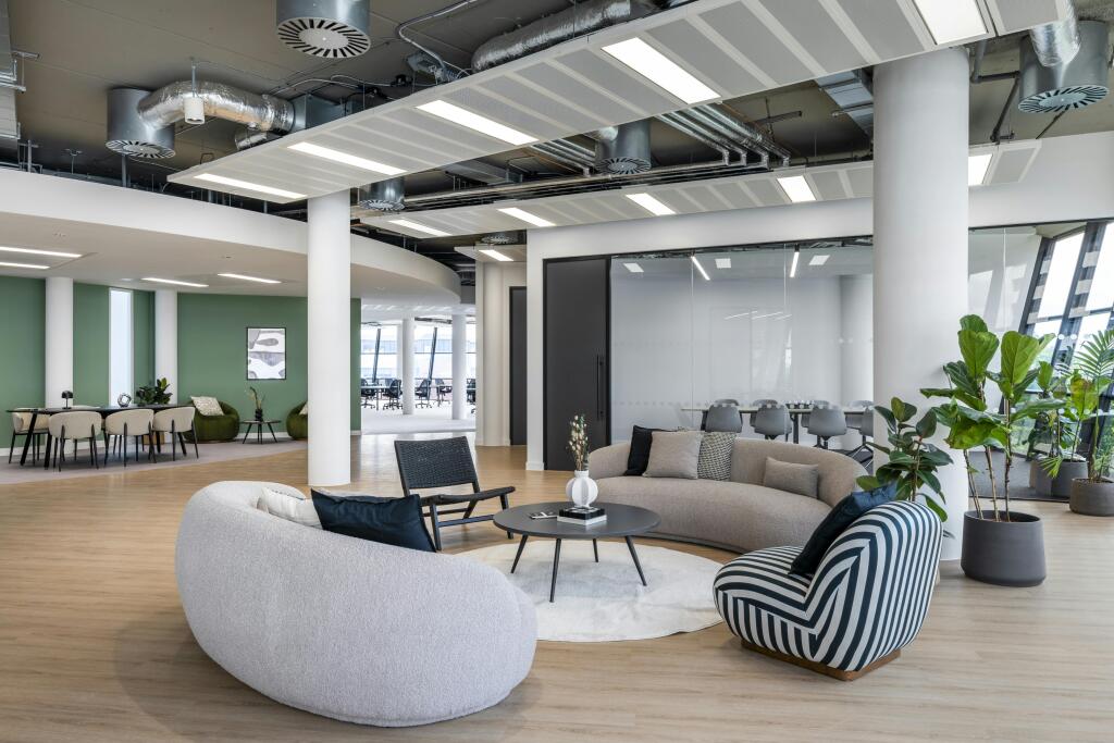 Peldon Rose  The Ark  Office Curator  LARGE31.jpg