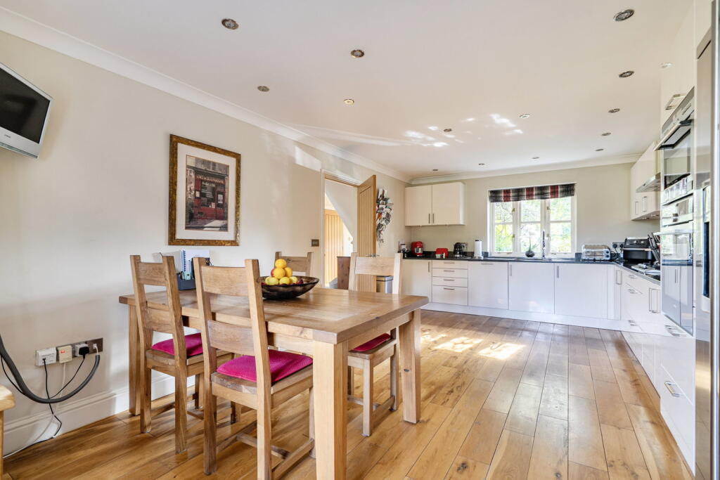 House in Salisbury - View 5
