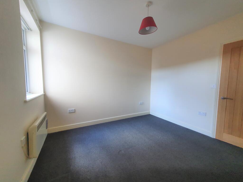 Apartment in Southampton - More