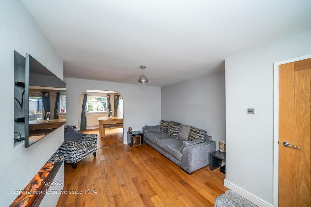 House in South Staffordshire, Great Wyrley - More