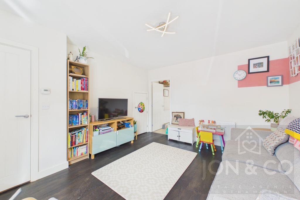 House in Northampton - View 5