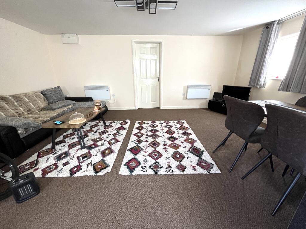 1 bedroom ground floor flat for rent