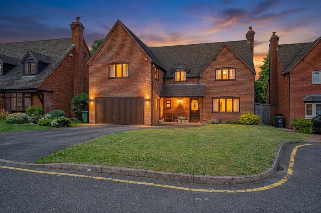 Main image of property: Templeton Close, Dorridge, B93