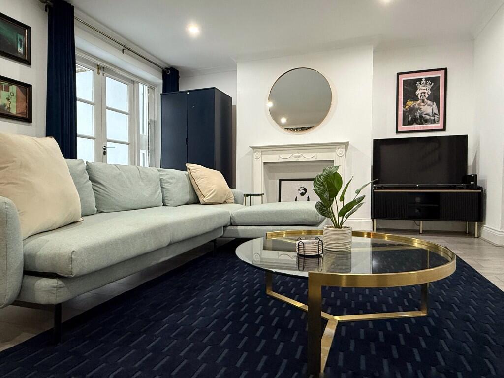 Main image of property: Chepstow Road, London, W2