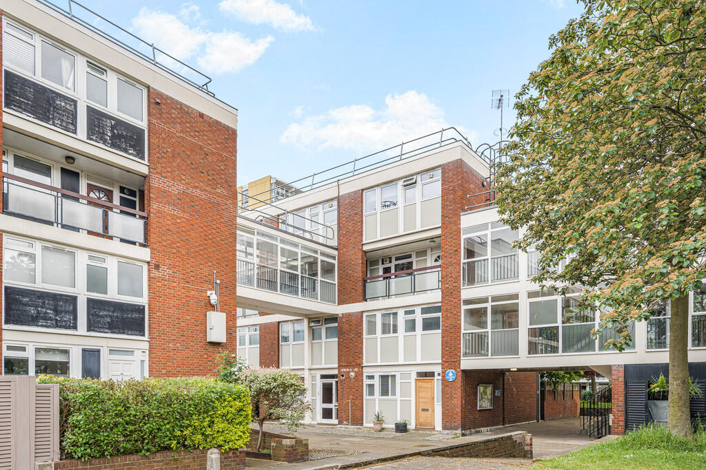 Main image of property: Heron House, Battersea