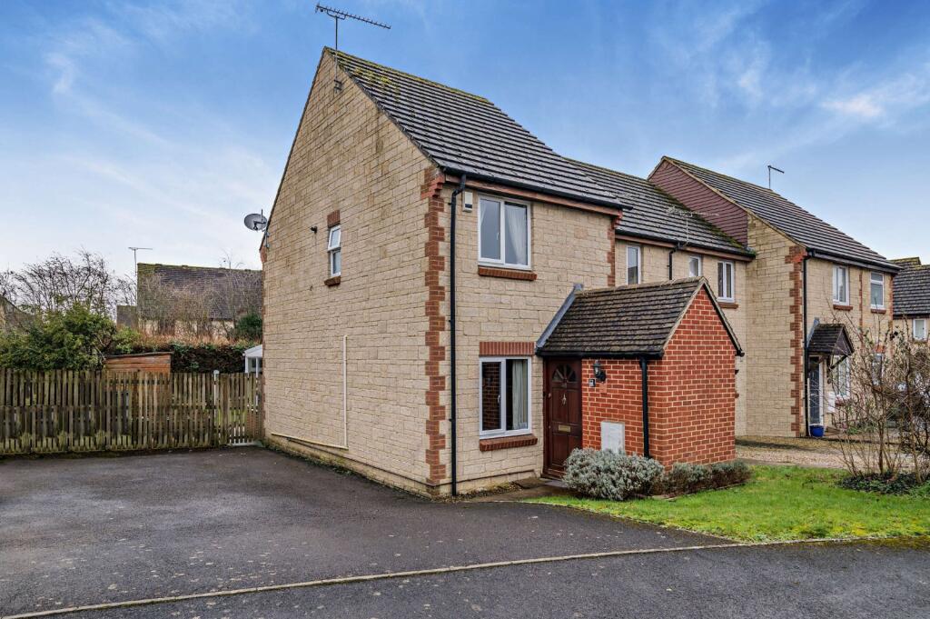 Main image of property: Kemble Drive, Cirencester, Gloucestershire, GL7
