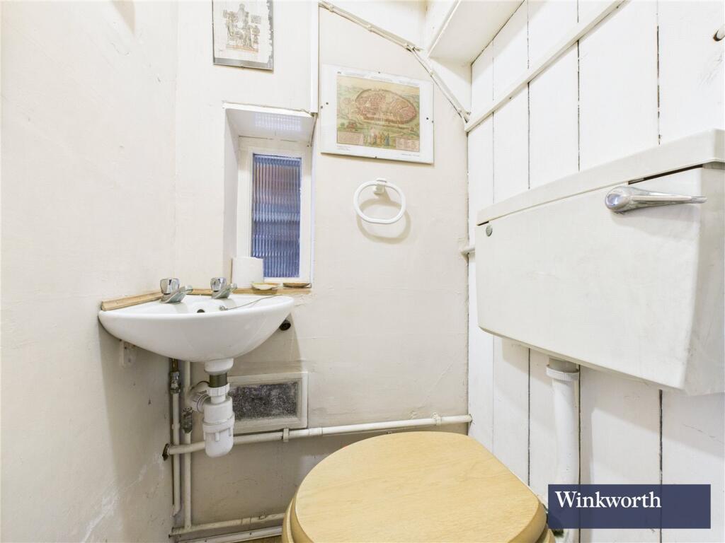 House in London - View 5
