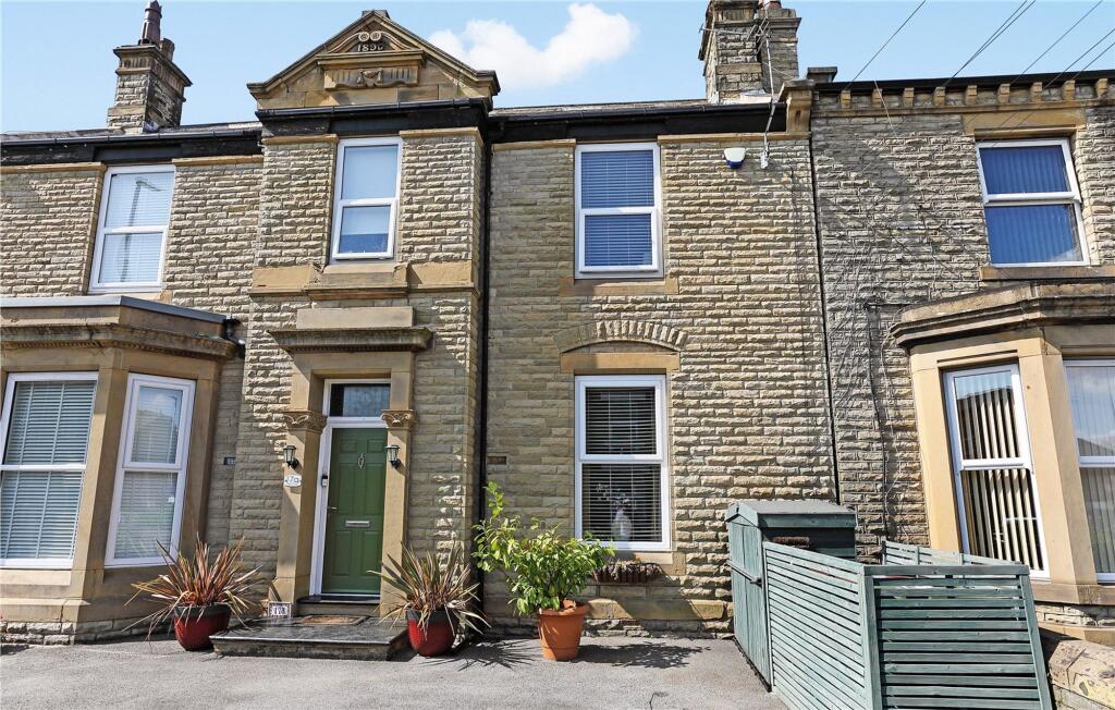 2-bed semi-detached on Prospect Road, Ossett, WF5, £275,000
