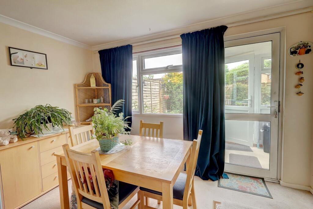 Ashtree Walk, Hazlemere, High Wycombe, Buckinghamshire, HP15 photo 4