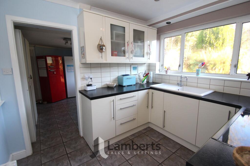 Additional image 9 of Wychwood Drive, Hunt End, B97