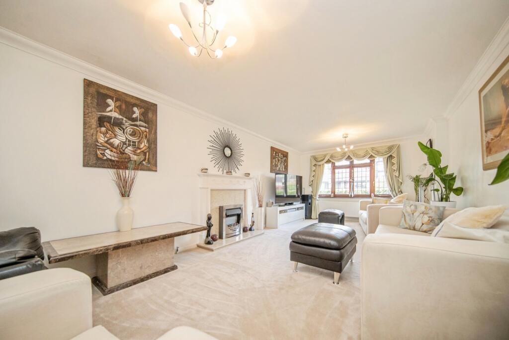 House in East Suffolk, Rushmere St Andrew - View 2