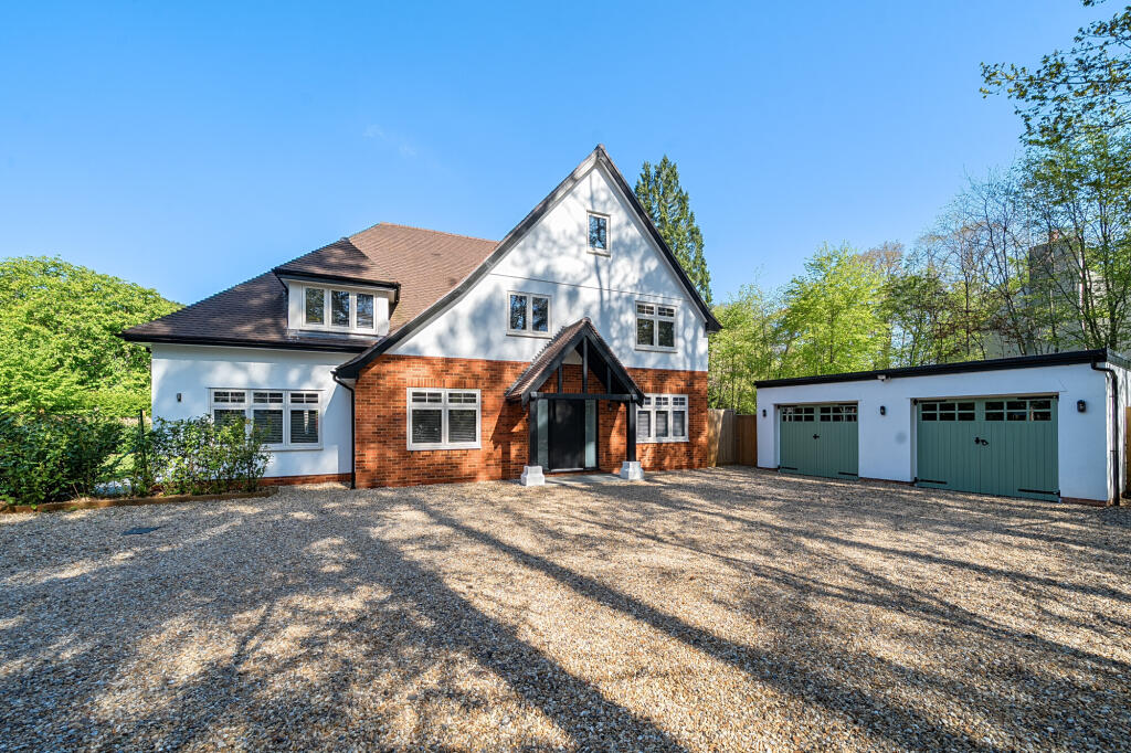 Main image of property: Frensham Vale, Lower Bourne, Farnham, GU10