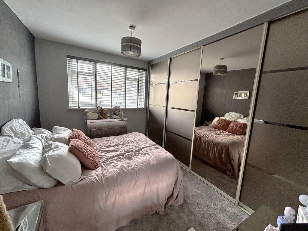 House in Dacorum, Hertfordshire - More