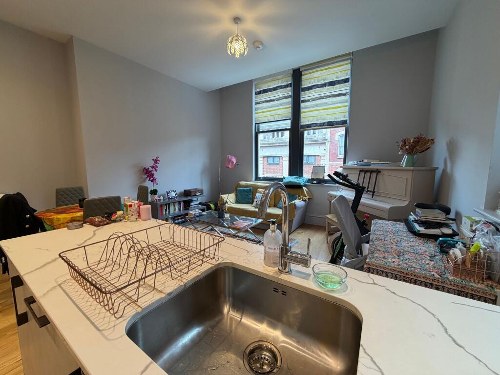 Apartment in Bristol - View 4