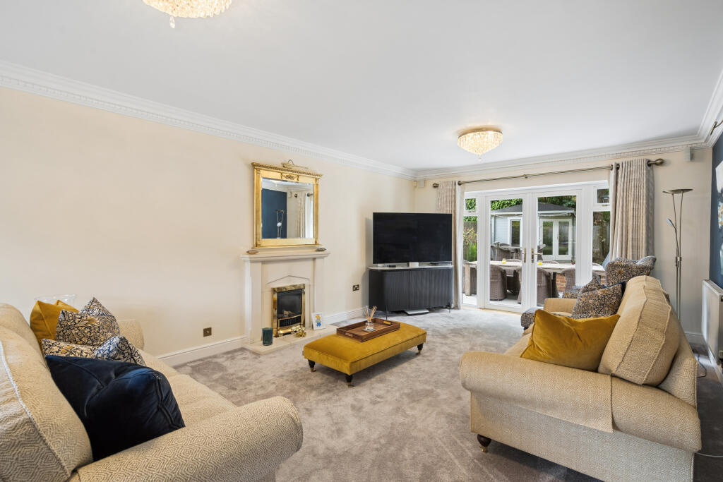 House in Slough, Gerrards Cross - View 3