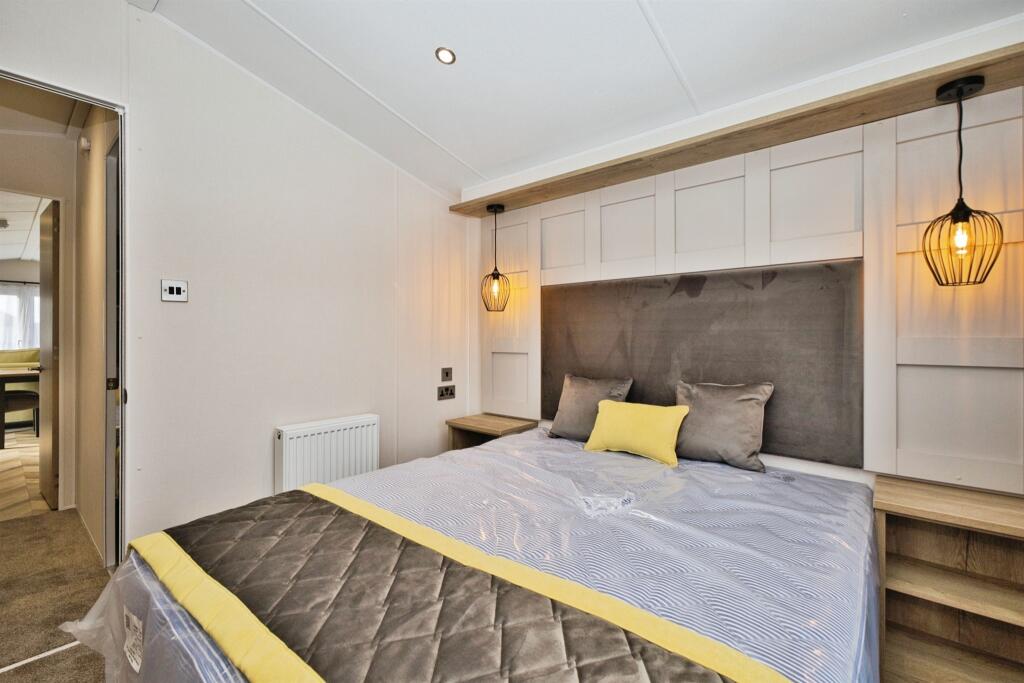 House in Bath - More