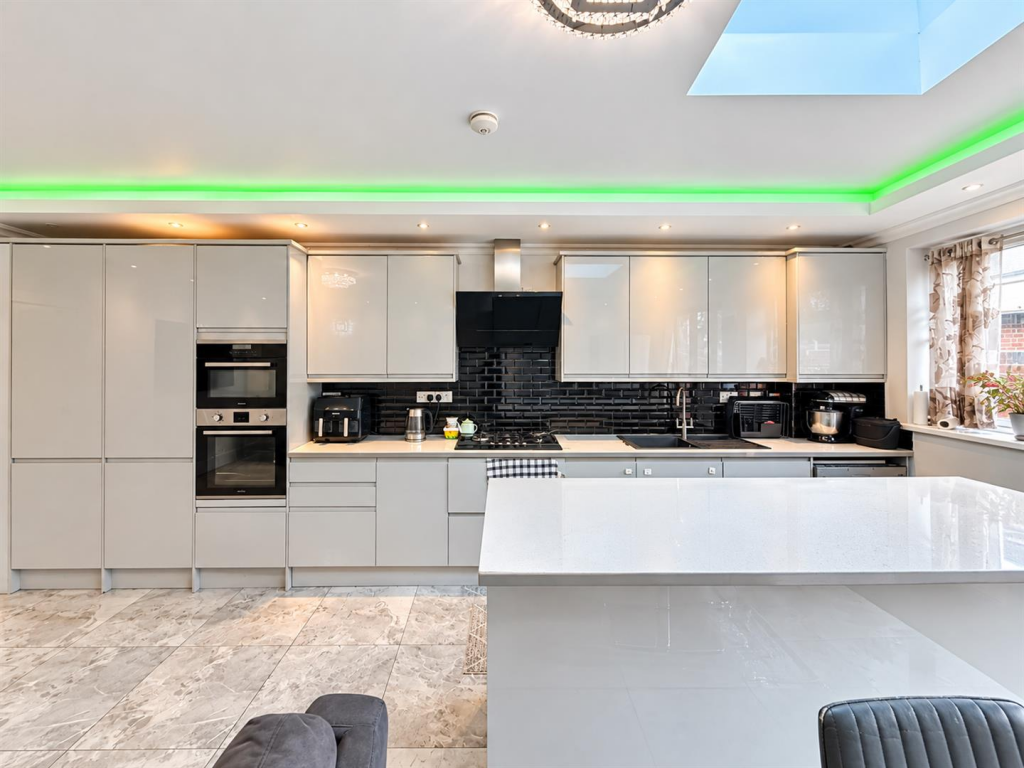 House in London - View 4