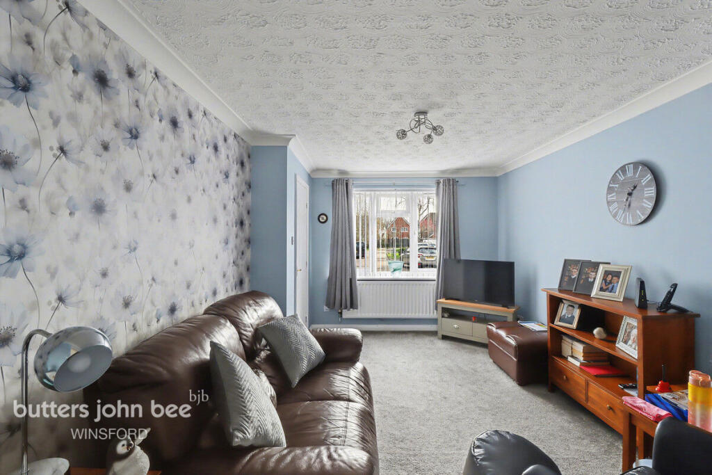 Rosewood Drive, Winsford photo 3