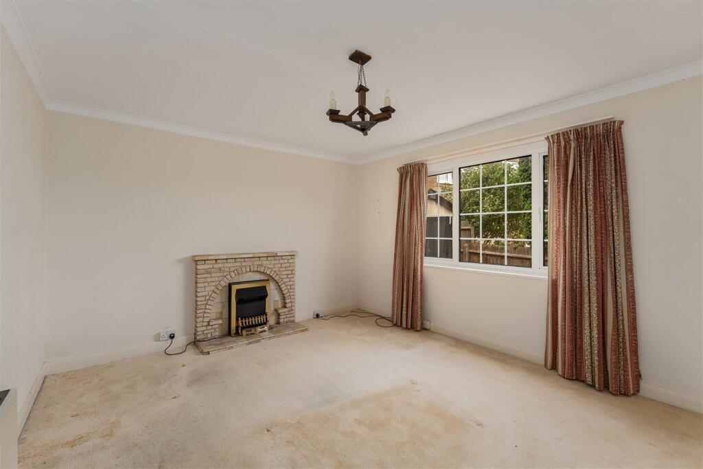 House in Northampton, Byfield - View 4
