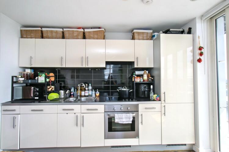 Apartment in Salford, MediaCityUK - View 4
