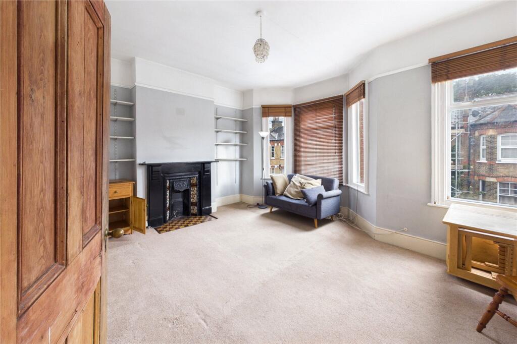 Apartment in London - View 2