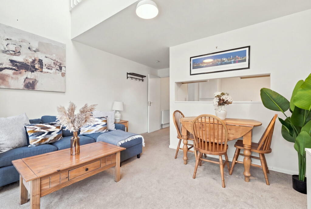 Apartment in London, Denmark Hill, Camberwell - View 2
