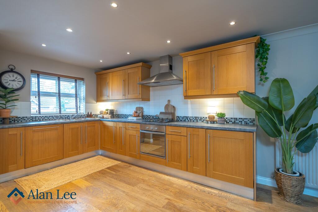 House in Stockport - View 4