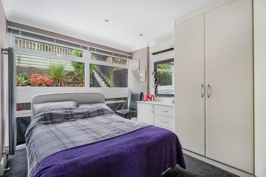 Additional image 12 of Great North Road, Welwyn, AL6