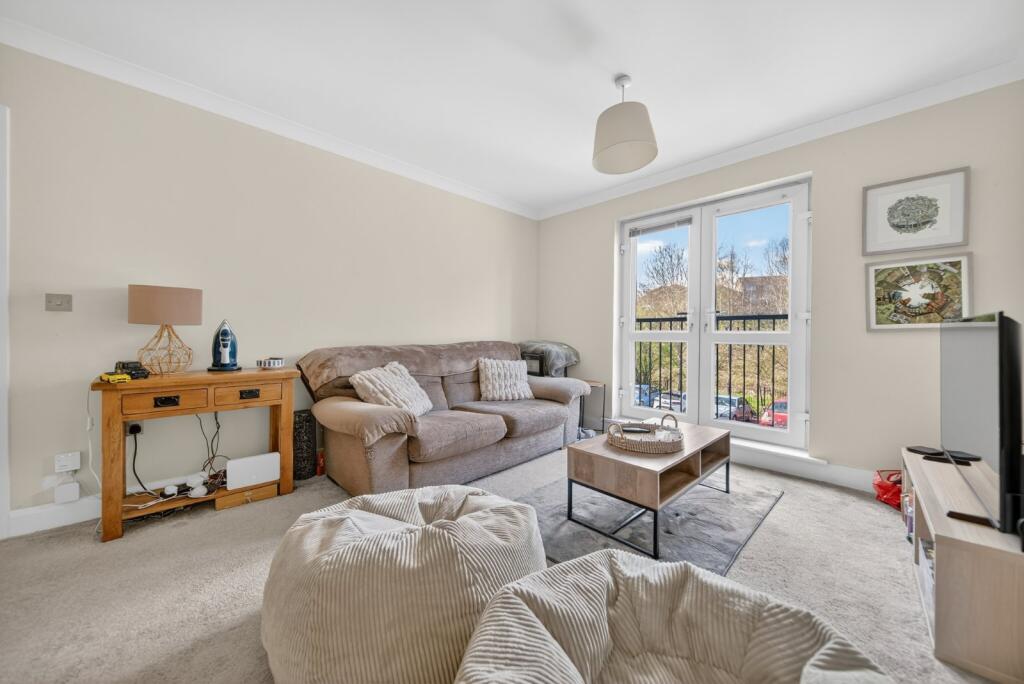 Apartment in Leeds, West Yorkshire - View 2