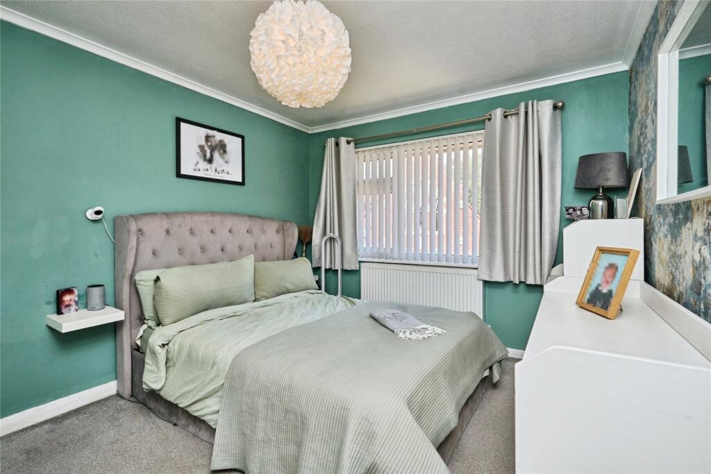 Apartment in Wootton, Isle of Wight - More