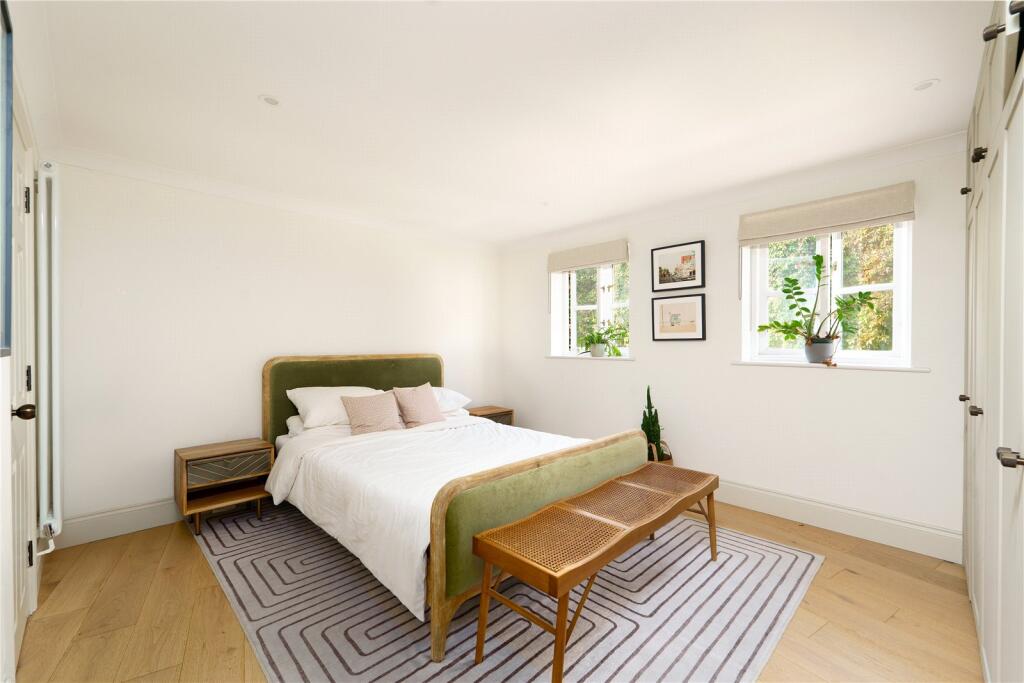 Apartment in London - More