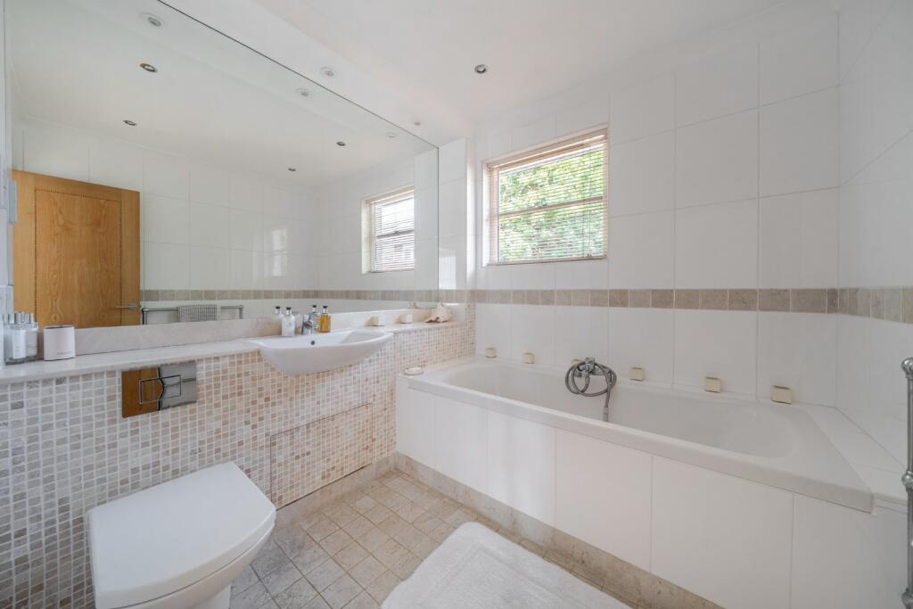 Lord Napier Place, Hammersmith, London, W6 - View 4